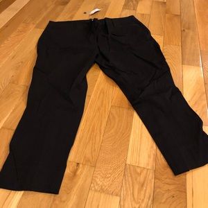 White House Black Market black capris NWT 16